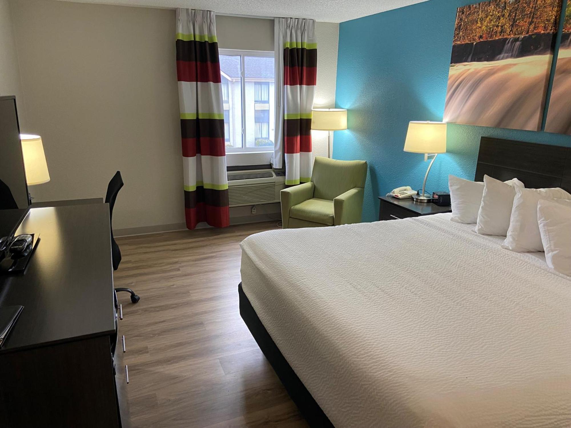 Days Inn By Wyndham Carthage Buitenkant foto