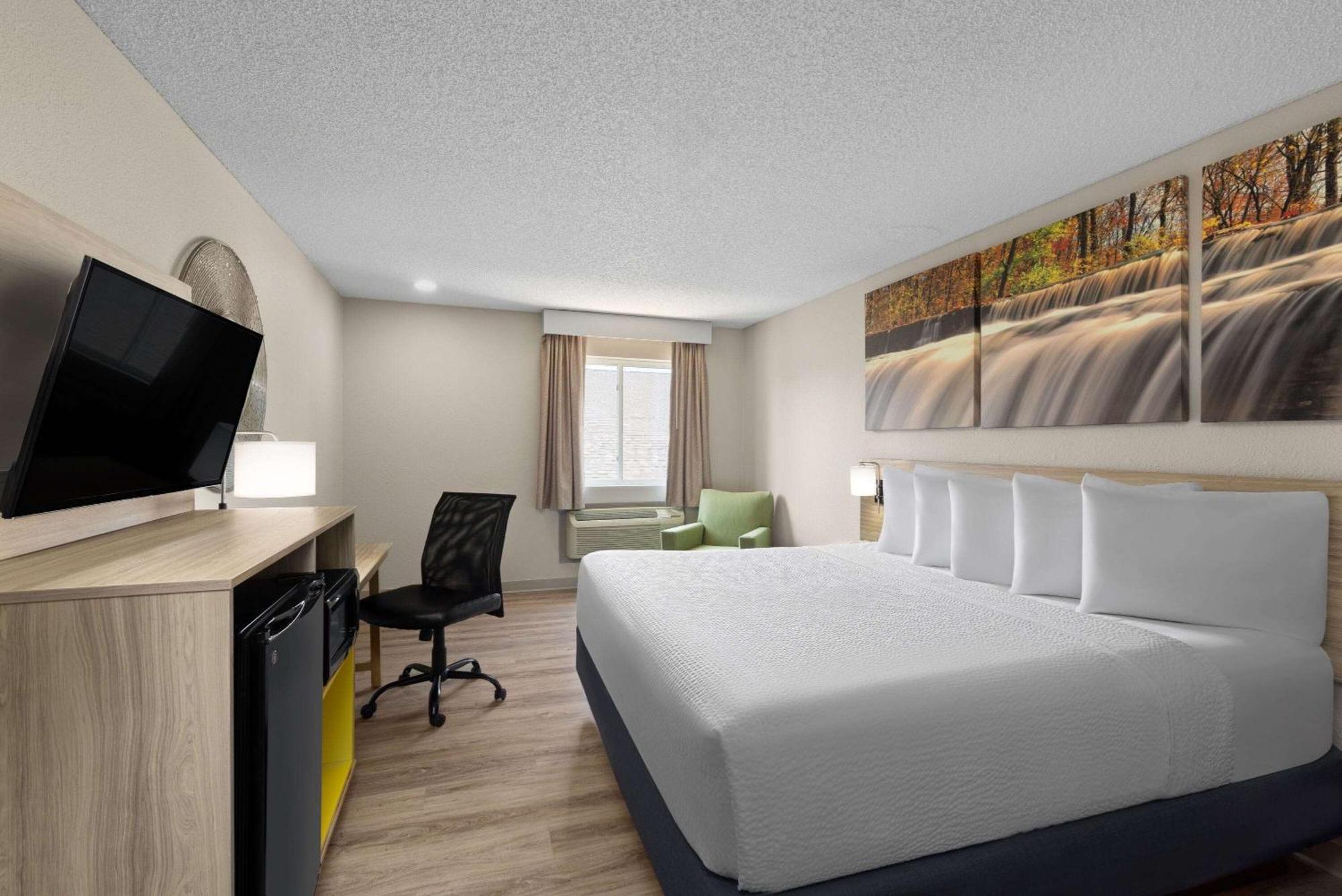 Days Inn By Wyndham Carthage Buitenkant foto