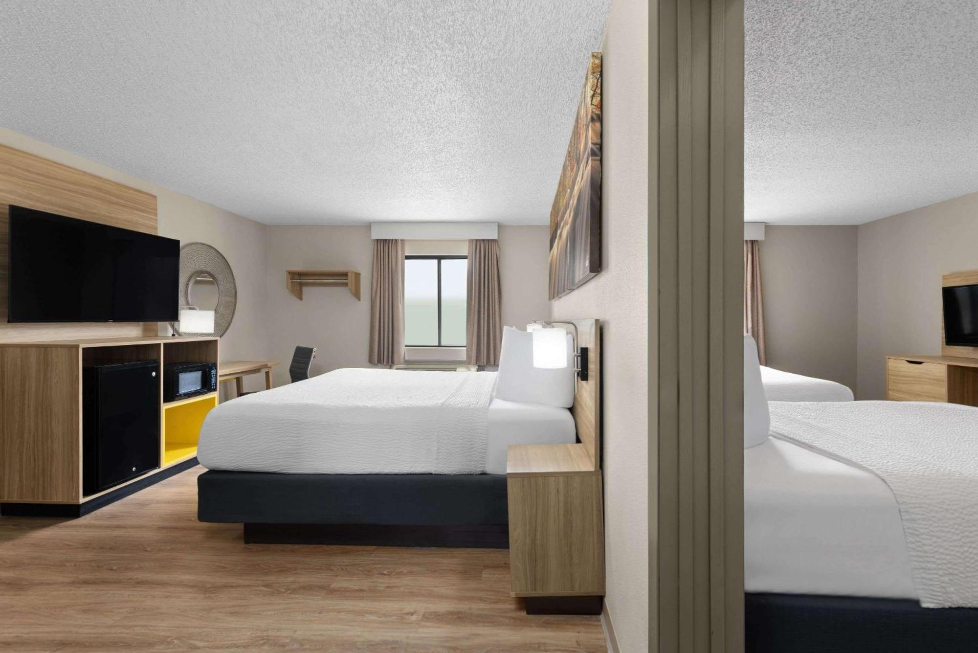 Days Inn By Wyndham Carthage Buitenkant foto